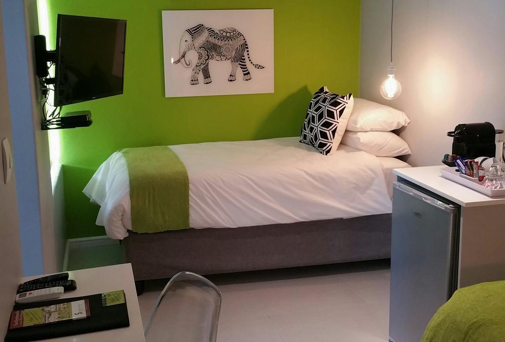 The Vibe Dorp Street Bed and Breakfast Stellenbosch Buitenkant foto